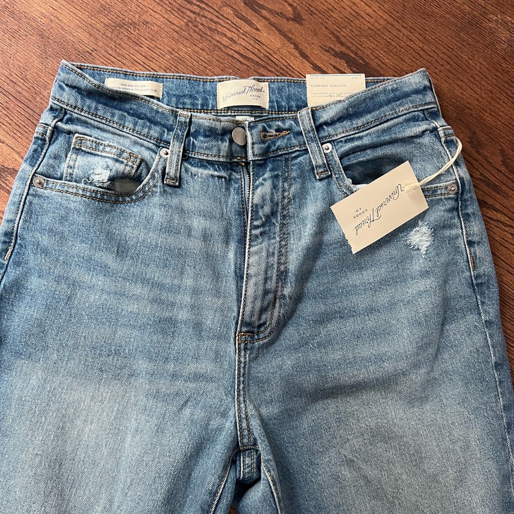 Universal Thread Women's Straight Leg Jeans - Light Blue